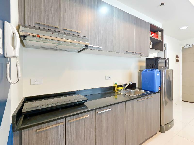 Currency Serviced Suites Pasig City Exterior foto